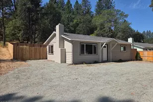 201 Acorn, Merlin, OR 97532 - Photo 8