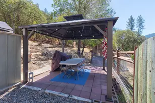 340 7th St, Rogue River, OR 97537 - Photo 12