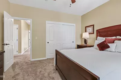 159 Princeville Drive, Eagle Point, OR 97524 - Photo 32