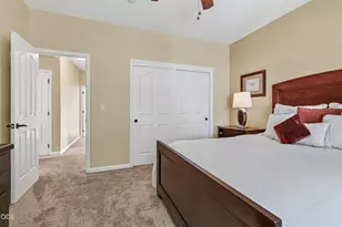 159 Princeville Dr, Eagle Point, OR 97524 - Photo 32