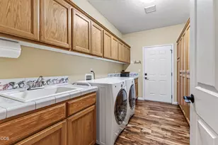 159 Princeville Dr, Eagle Point, OR 97524 - Photo 18