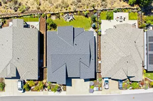 3083 NW Hidden Rdg Dr, Bend, OR 97703 - Photo 40