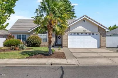 659 Jackson Creek Drive, Central Point, OR 97502 - Photo 1