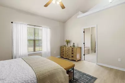 659 Jackson Creek Drive, Central Point, OR 97502 - Photo 18