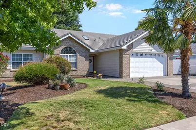 659 Jackson Creek Drive, Central Point, OR 97502 - Photo 4