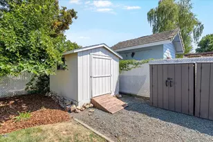 659 Jackson Creek Dr, Central Point, OR 97502 - Photo 30