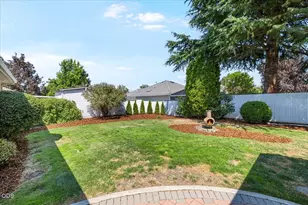 659 Jackson Creek Dr, Central Point, OR 97502 - Photo 28