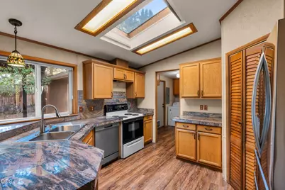 1028 SE Black Ridge Place, Bend, OR 97702 - Photo 10
