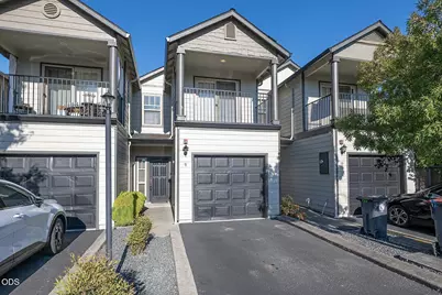 2210 E Barnett Road #9, Medford, OR 97504 - Photo 1