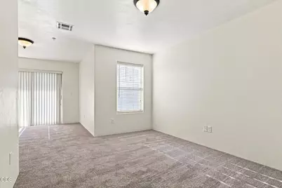 2210 E Barnett Road #9, Medford, OR 97504 - Photo 12