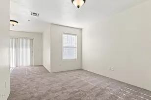 2210 E Barnett Rd, Medford, OR 97504 - Photo 12