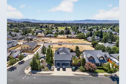 410 Patricia Lane, Eagle Point, OR 97524 - Photo 40