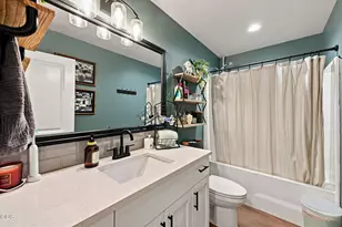 1943 NE 5th St, Redmond, OR 97756 - Photo 24