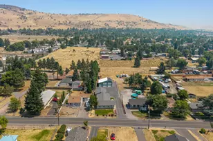 1457 Homedale Rd, Klamath Falls, OR 97603 - Photo 24