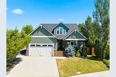 2044 NE Altura Drive, Bend, OR 97701 - Photo 1