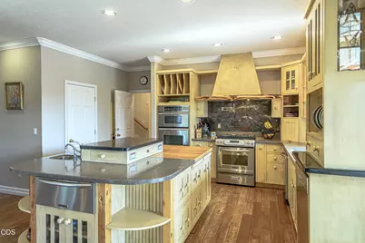 60475 Dakota Trail, Bend, OR 97702 - Photo 16