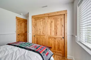 17051 Upland Rd, Bend, OR 97707 - Photo 24