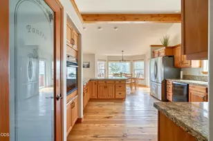 17051 Upland Rd, Bend, OR 97707 - Photo 8