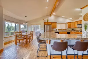 17051 Upland Rd, Bend, OR 97707 - Photo 12