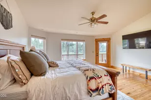 17051 Upland Rd, Bend, OR 97707 - Photo 16
