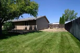 942 NW Maple Ct, Redmond, OR 97756 - Photo 26