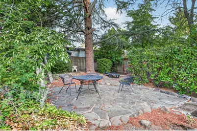 1537 Moon Terrace, Medford, OR 97504 - Photo 26