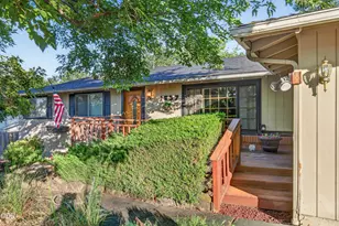 1537 Moon Terrace, Medford, OR 97504 - Photo 4