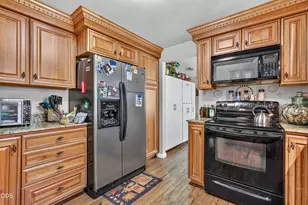 1537 Moon Terrace, Medford, OR 97504 - Photo 12