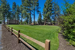 20265 Hufflepuff Ct, Bend, OR 97702 - Photo 30