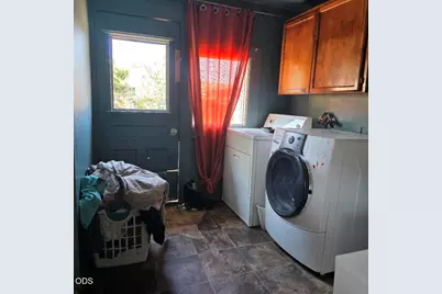 298 S Columbus Avenue, Medford, OR 97501 - Photo 8