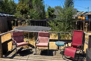 298 S Columbus Ave, Medford, OR 97501 - Photo 10