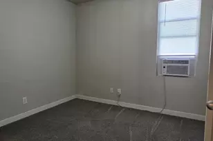 300 S Columbus Ave, Medford, OR 97501 - Photo 34