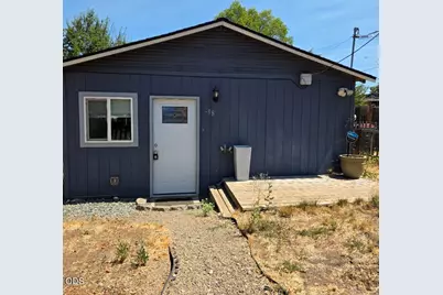300 S Columbus Avenue, Medford, OR 97501 - Photo 26