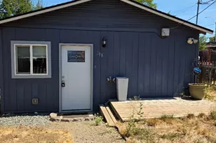 300 S Columbus Ave, Medford, OR 97501 - Photo 26