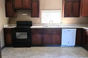 300 S Columbus Ave, Medford, OR 97501 - Photo 8