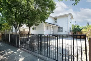 841 W 11th St, Medford, OR 97501 - Photo 18