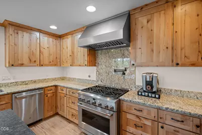16780 Sun Country Drive, Bend, OR 97707 - Photo 6