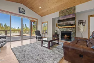 16780 Sun Country Dr, Bend, OR 97707 - Photo 10