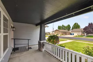 722 NE Stoneridge Loop, Prineville, OR 97754 - Photo 6