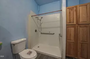 67050 Gist Rd, Bend, OR 97703 - Photo 22