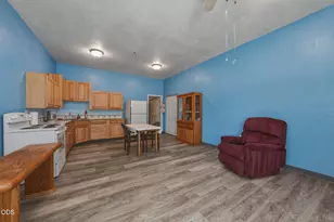 67050 Gist Rd, Bend, OR 97703 - Photo 18