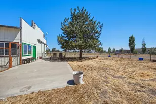 67050 Gist Rd, Bend, OR 97703 - Photo 44