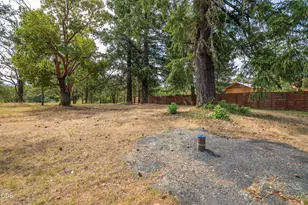 33105 Redwood Hwy, Cave Junction, OR 97523 - Photo 4