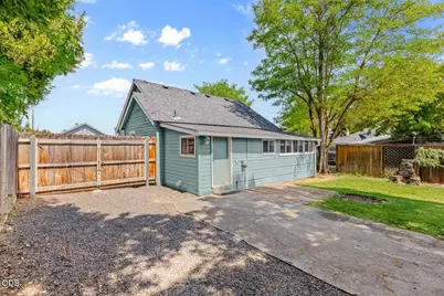 512 Austin Street, Medford, OR 97501 - Photo 24