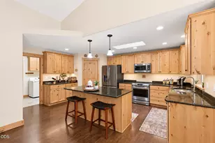 17024 Kingsburg Rd, Bend, OR 97707 - Photo 4