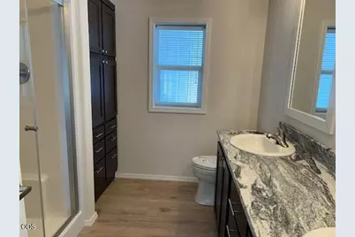 333 Mountain View Drive #106, Talent, OR 97540 - Photo 12