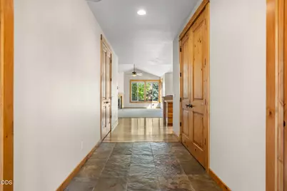 60822 Falcon Pointe Lane, Bend, OR 97702 - Photo 4