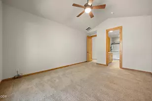 60822 Falcon Pointe Ln, Bend, OR 97702 - Photo 20