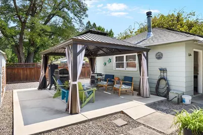 1625 Grand Avenue, Medford, OR 97504 - Photo 34