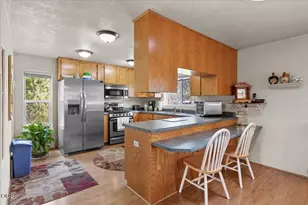1625 Grand Ave, Medford, OR 97504 - Photo 42